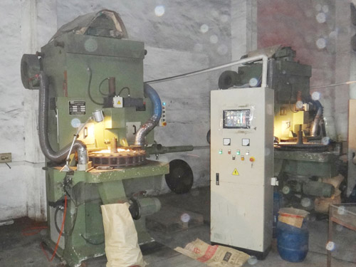 車(chē)房機(jī)器