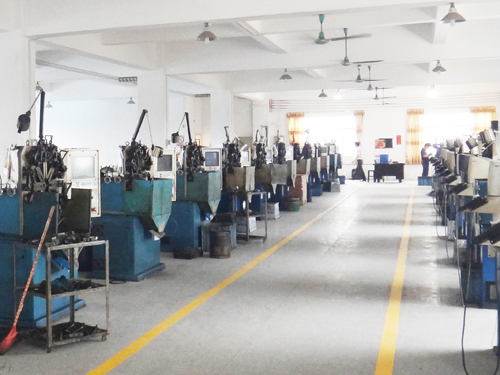 車(chē)房設(shè)備