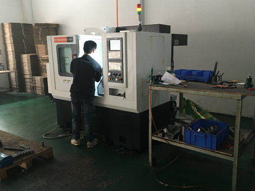 車(chē)房設(shè)備